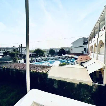 アパート Kappa & Lamda ロダ